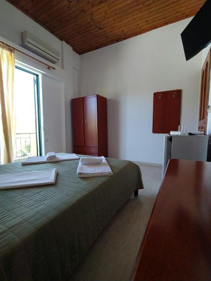 Michalis Place Apartments Vasilikí Extérieur photo